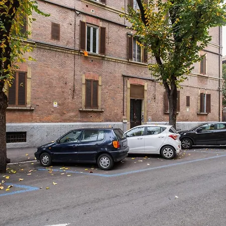 Bolognina Centro-stazione Apartment