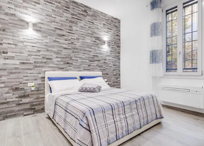 Guesthost - Bolognina Centro-stazione Apartment Bologna