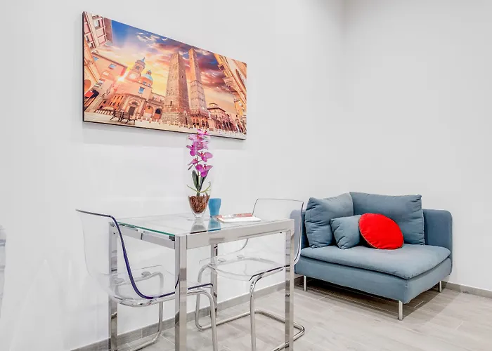 Guesthost - Bolognina Centro-stazione Apartmán