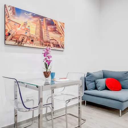 Guesthost - Bolognina Centro-stazione Apartment